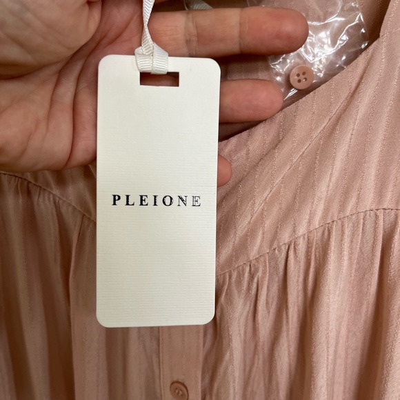 Pleione Blush Pink Ruffle Blouse NWT - Picture 4 of 4